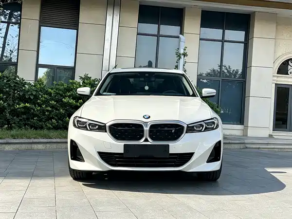 BMW i3 2023