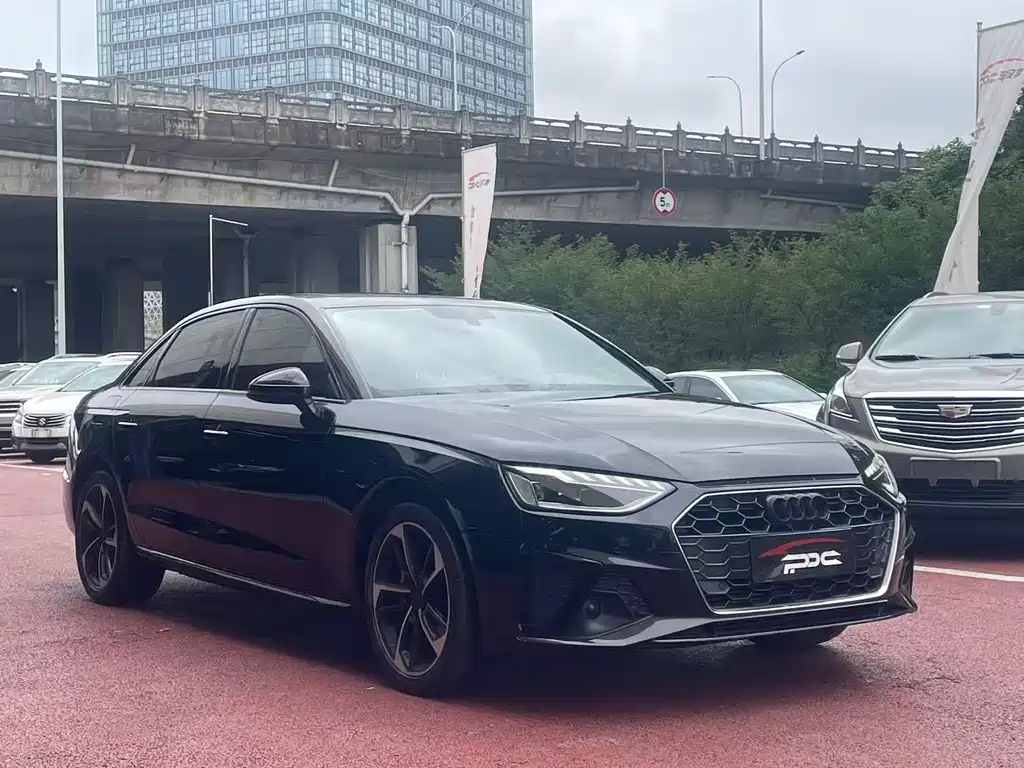 Audi A4L 2021