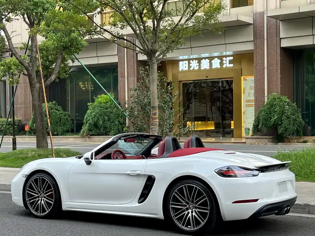 Porsche 718 2020 — фото 12