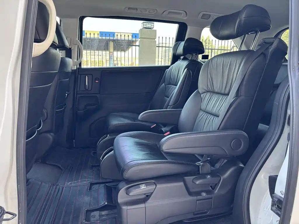 Honda Odyssey 2021 — фото 13