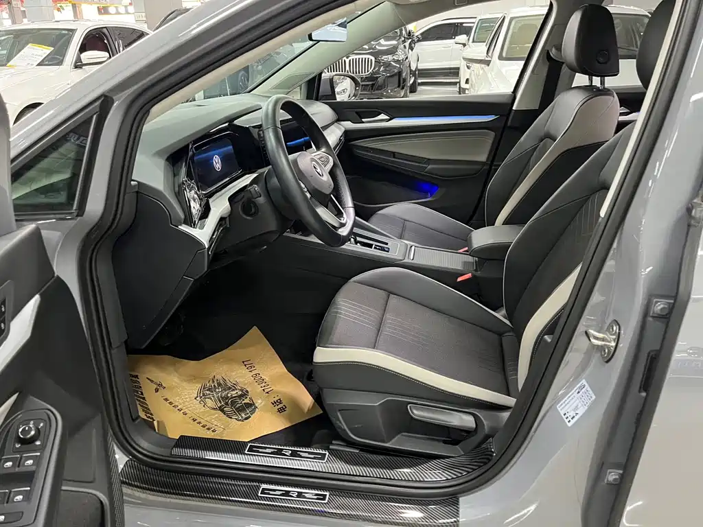 Volkswagen Golf 2022