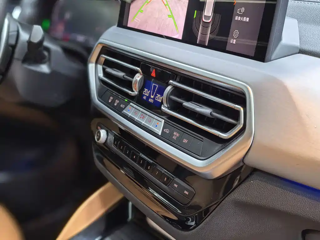 BMW X4 2022 — фото 22
