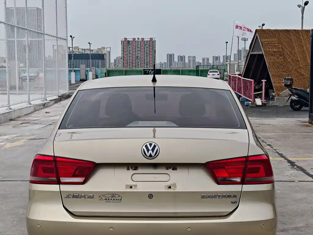 Volkswagen Santana 2013