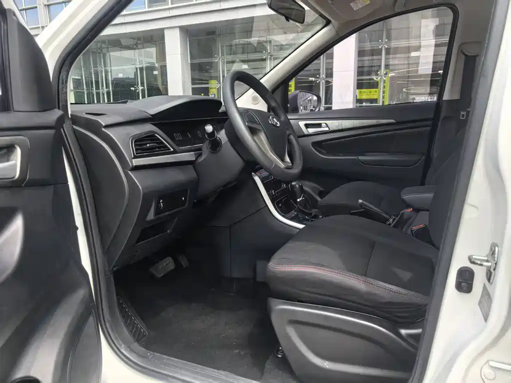 Changan Auchan A600EV 2021 — фото 13