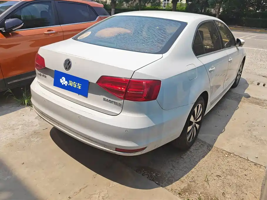 Volkswagen Sagitar 2017