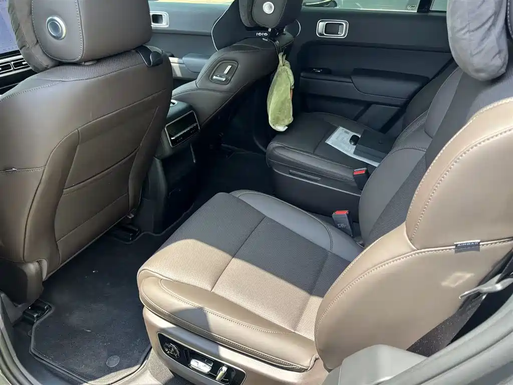 Li Auto Li L8 2023
