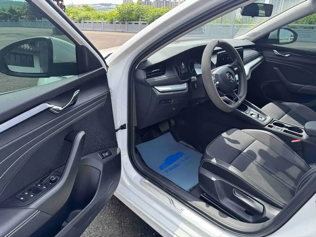 Skoda Octavia 2023
