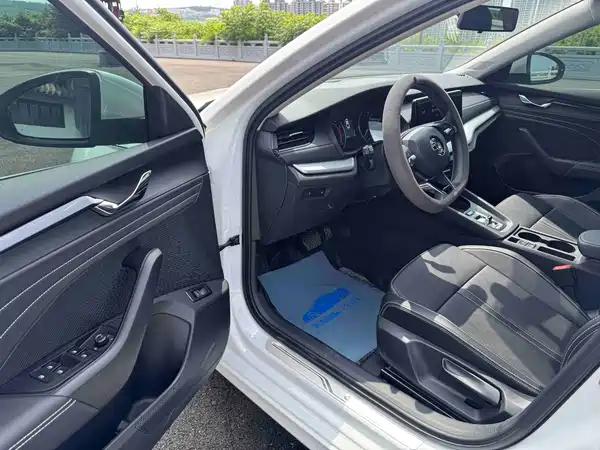 Skoda Octavia 2023