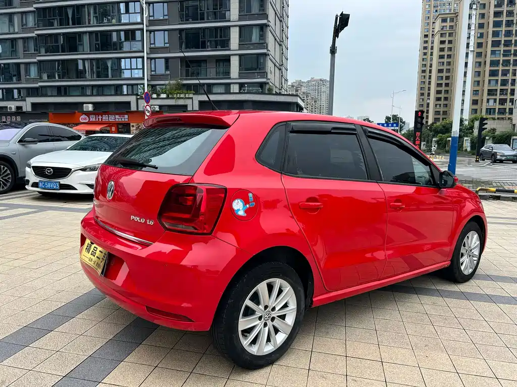 Volkswagen Polo 2015