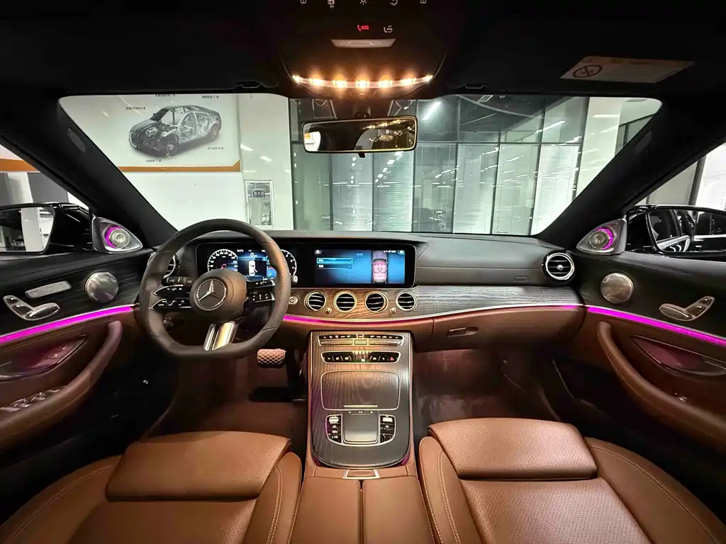 Mercedes-Benz E-Class 2022 — фото 31