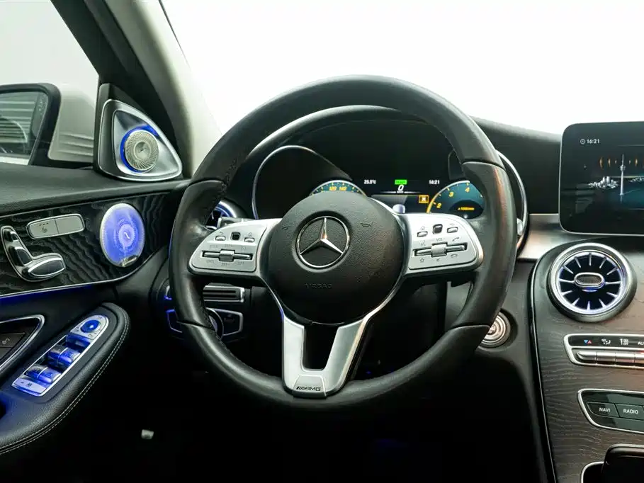Mercedes-Benz C-Class 2020 — фото 29