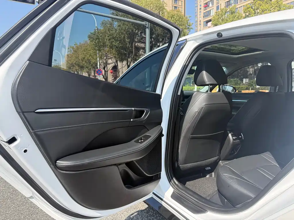 Hyundai Sonata 2025 — фото 26