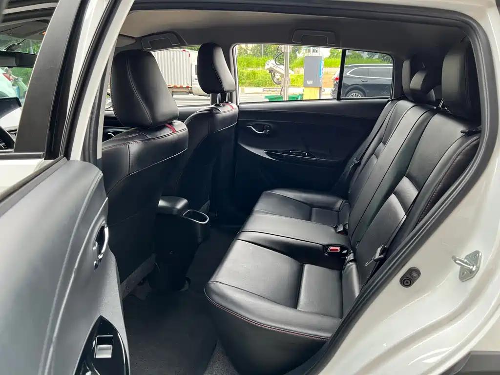 Toyota Yaris L 2023