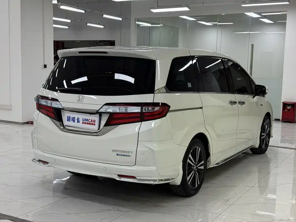 Honda Odyssey 2021 — фото 6