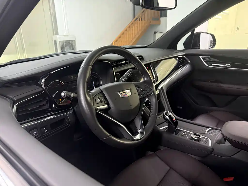 Cadillac XT6 2021 — фото 10