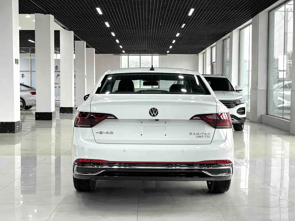 Volkswagen Sagitar 2022
