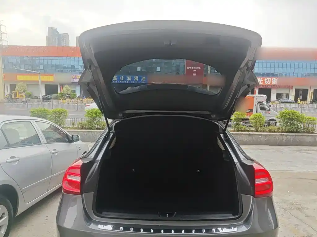 Mercedes-Benz GLA 2015 — фото 15