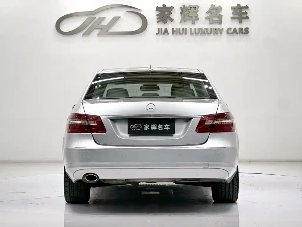Mercedes-Benz E-Class 2011