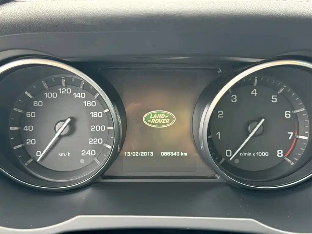 Land Rover Evoque 2015 — фото 2