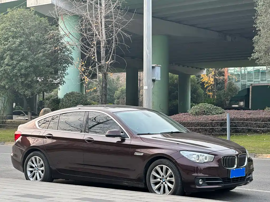 BMW 5 Series GT 2017 — фото 3