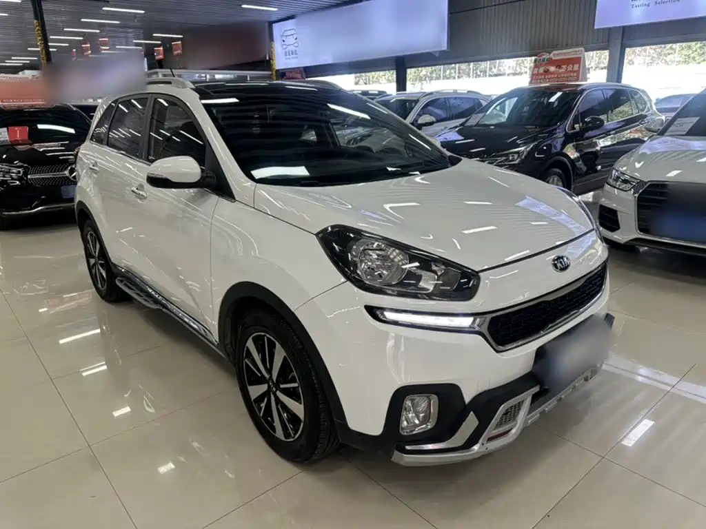 Kia KX3 Proud Running 2016