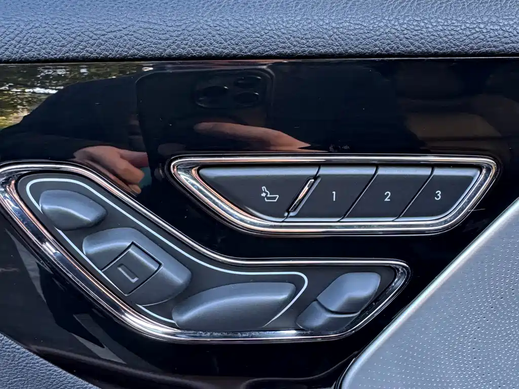 Lincoln Aviator 2020 — фото 18