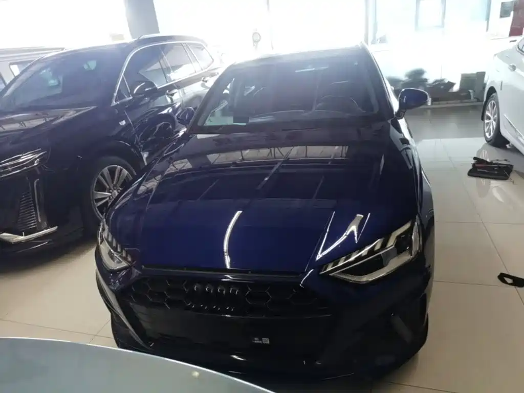 Audi A4L 2021