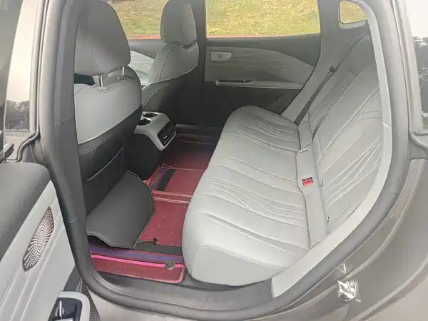 Geely Galaxy E8 2024