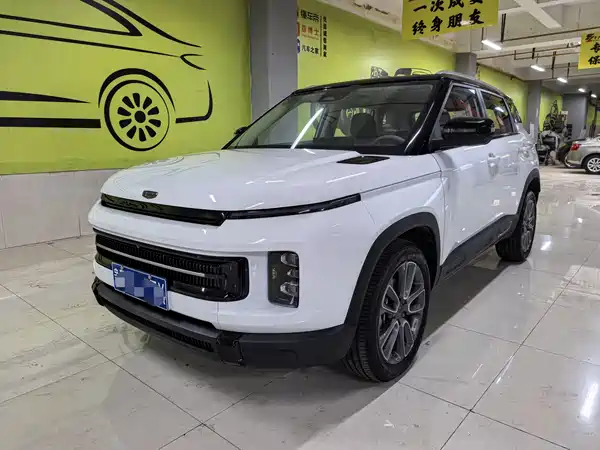 Geely ICON 2025