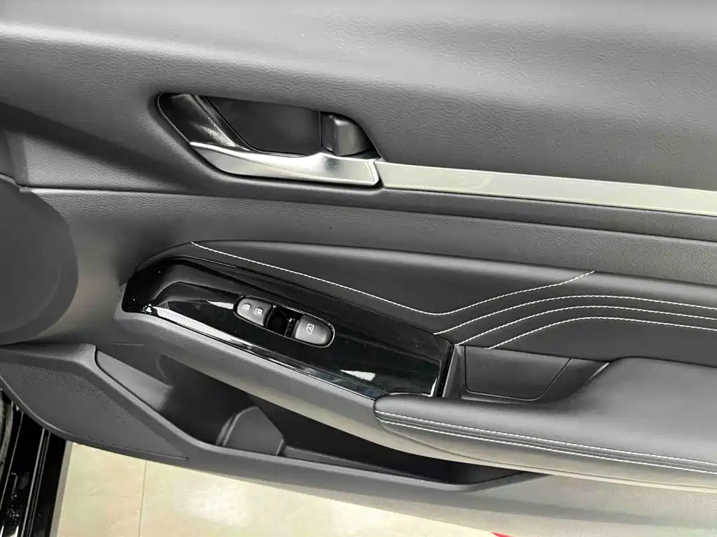 Nissan Teana 2023 — фото 10