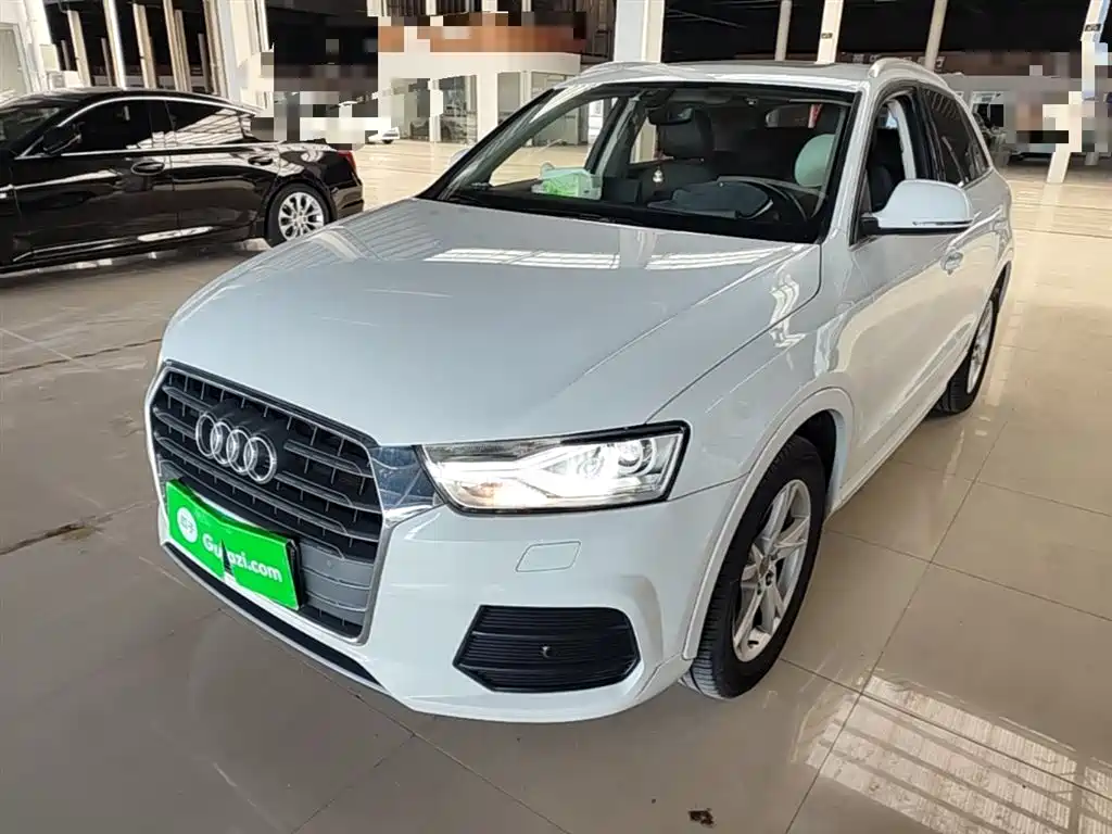 Audi Q3 2017 — фото 1