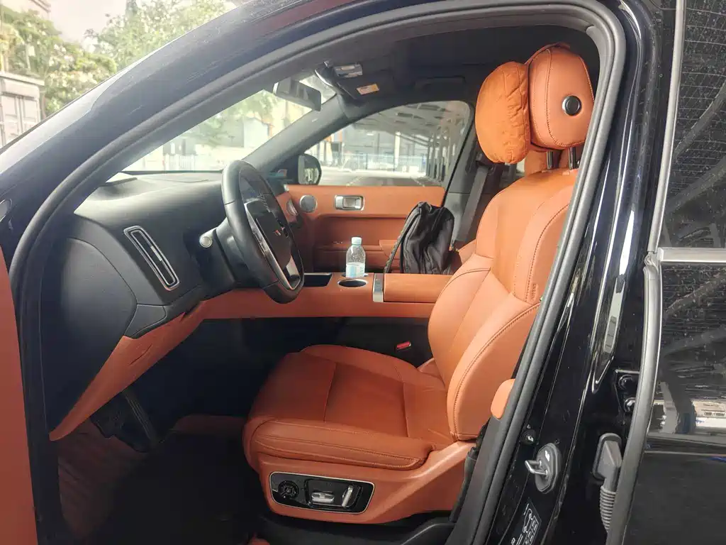 Li Auto Li L7 2025