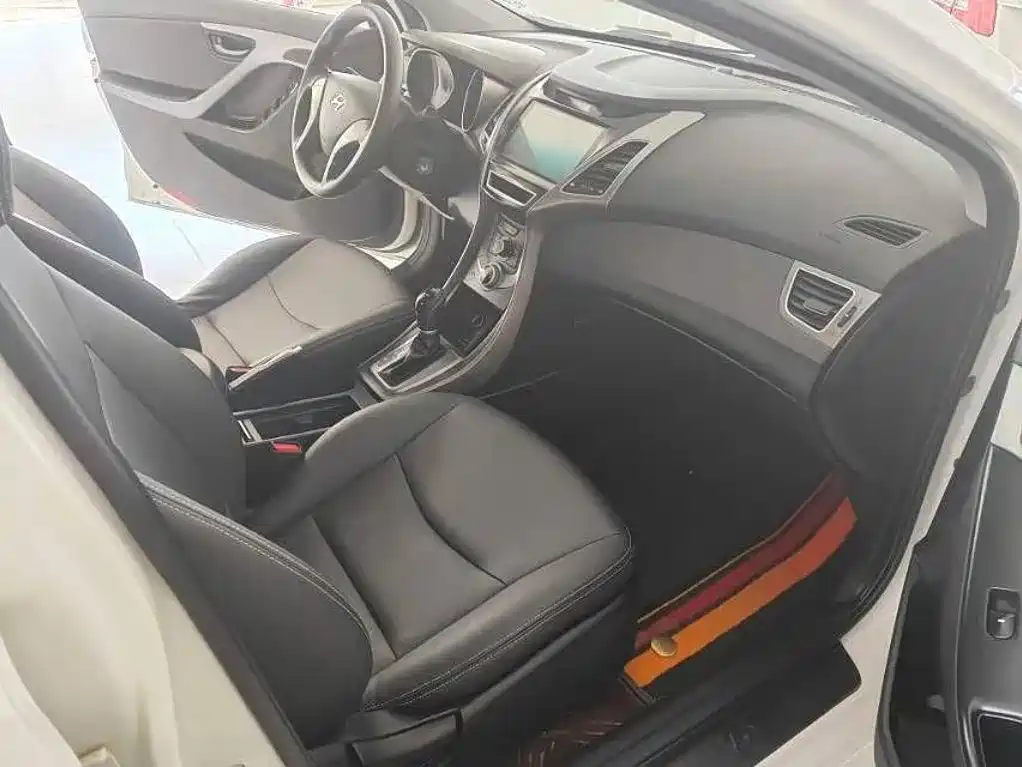 Hyundai Elantra Langdong 2017 — фото 4