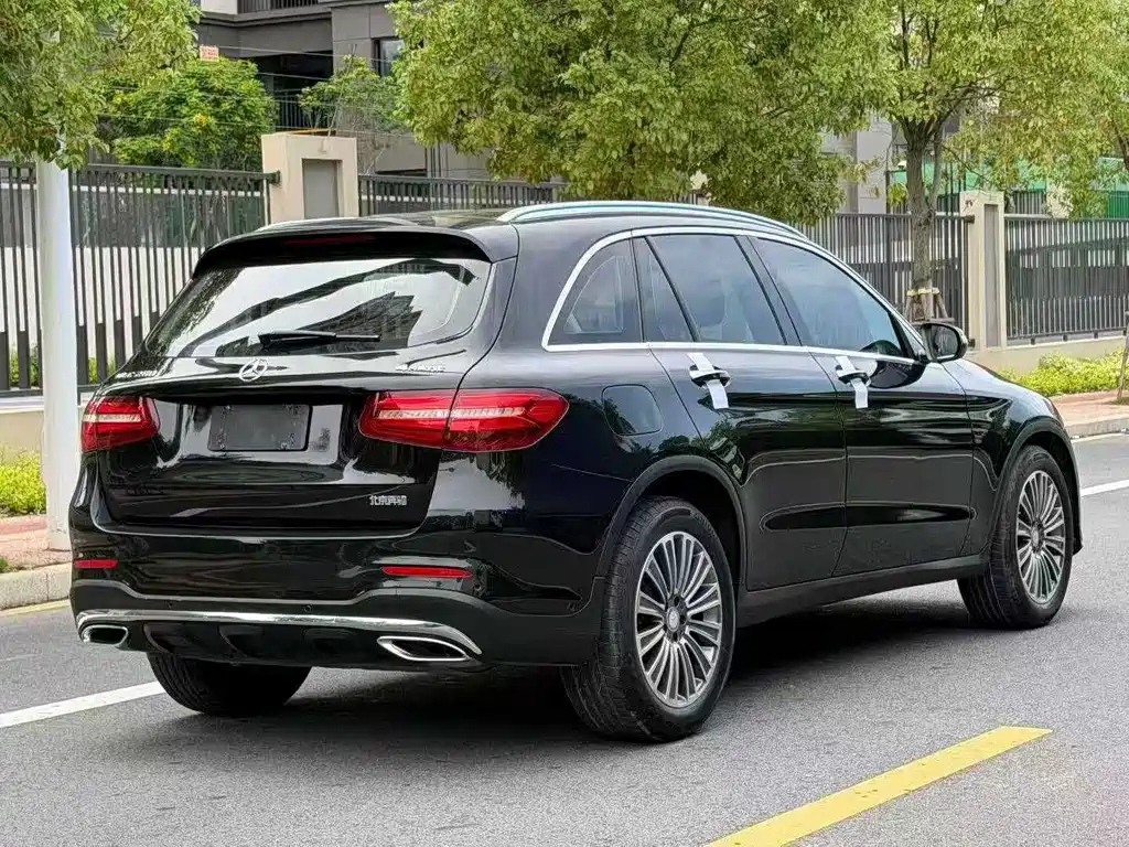 Mercedes-Benz GLC 2016 — фото 9