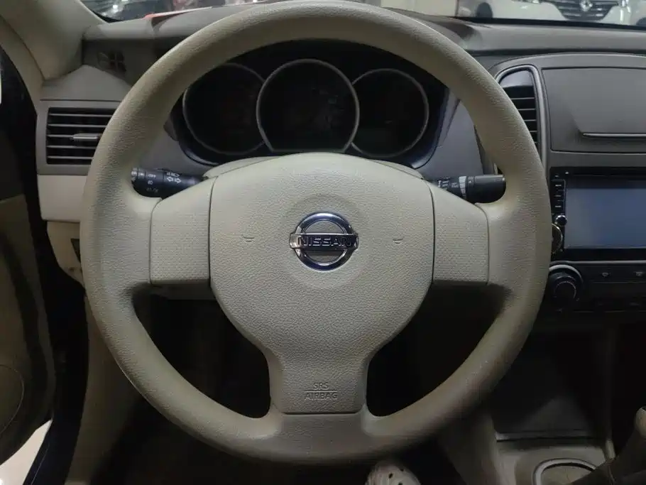 Nissan Sylphy 2015 — фото 15