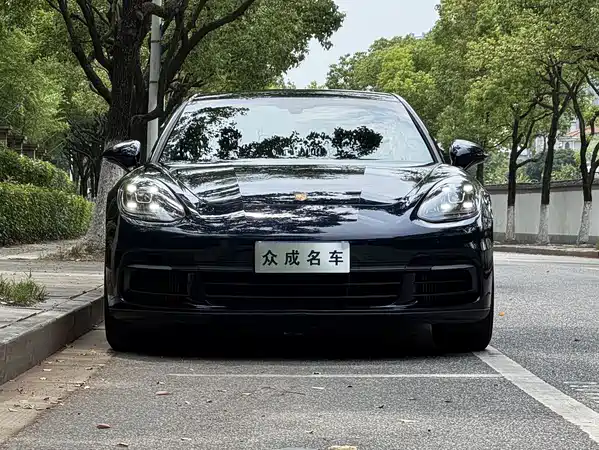 Porsche Panamera 2020