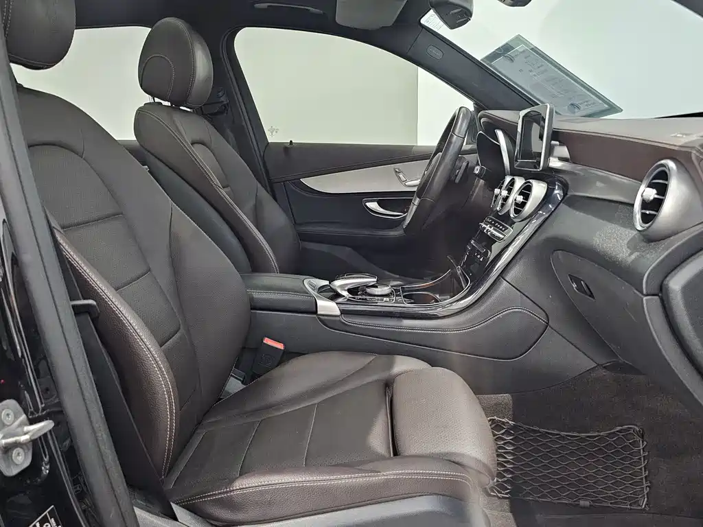 Mercedes-Benz GLC 2016