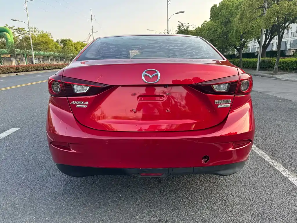 Mazda 3 Axela 2019 — фото 5