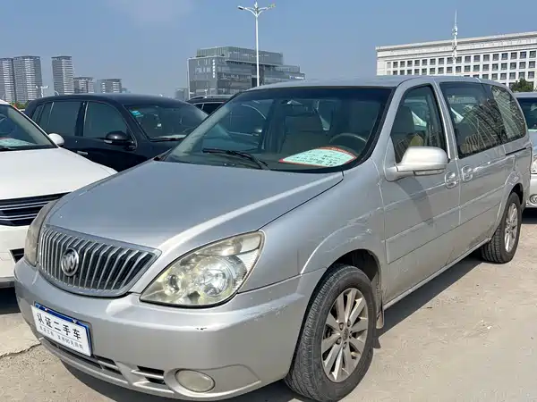 Buick GL8 2013