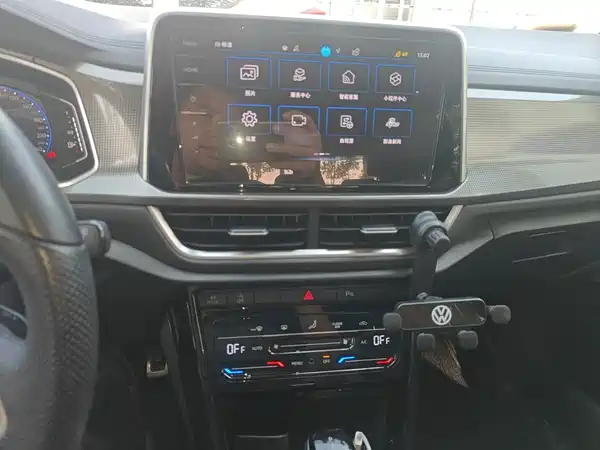 Volkswagen T-Roc 2024