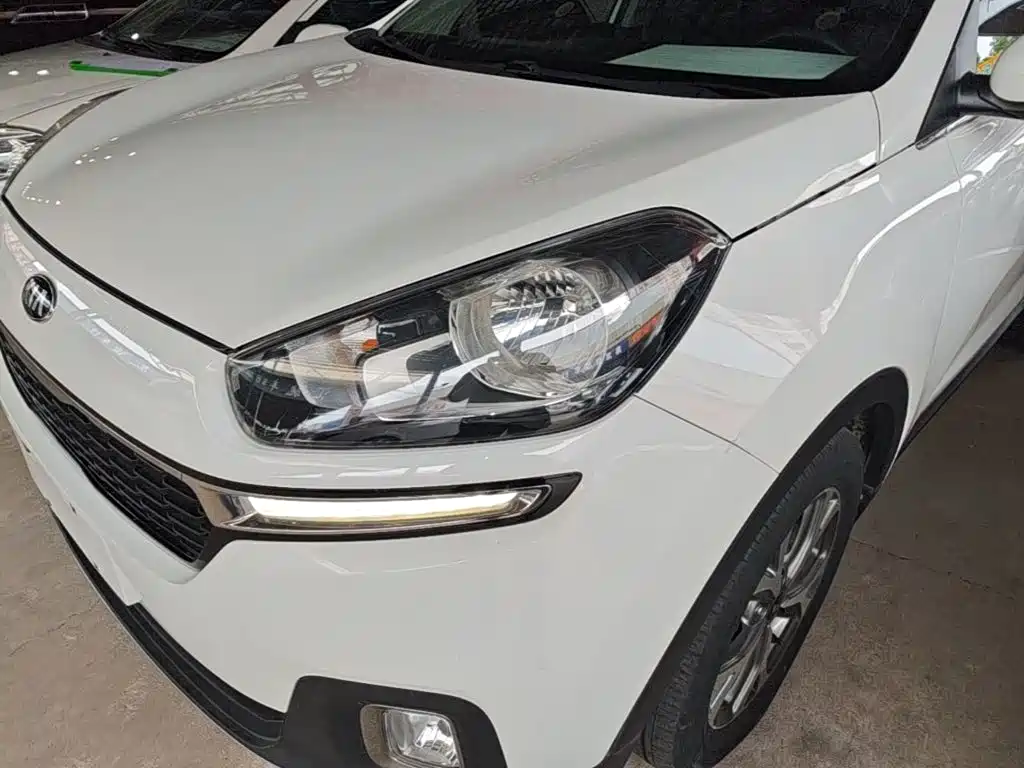 Kia KX3 2015 — фото 24