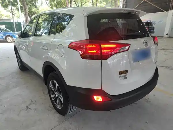 Toyota RAV4 2016