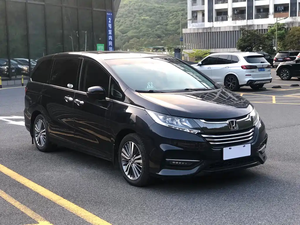 Honda Odyssey 2019 — фото 3