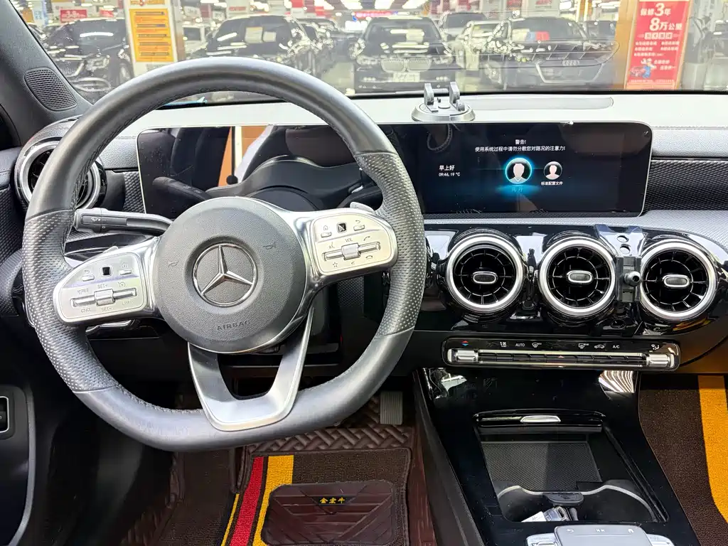 Mercedes-Benz A-Class 2019 — фото 6