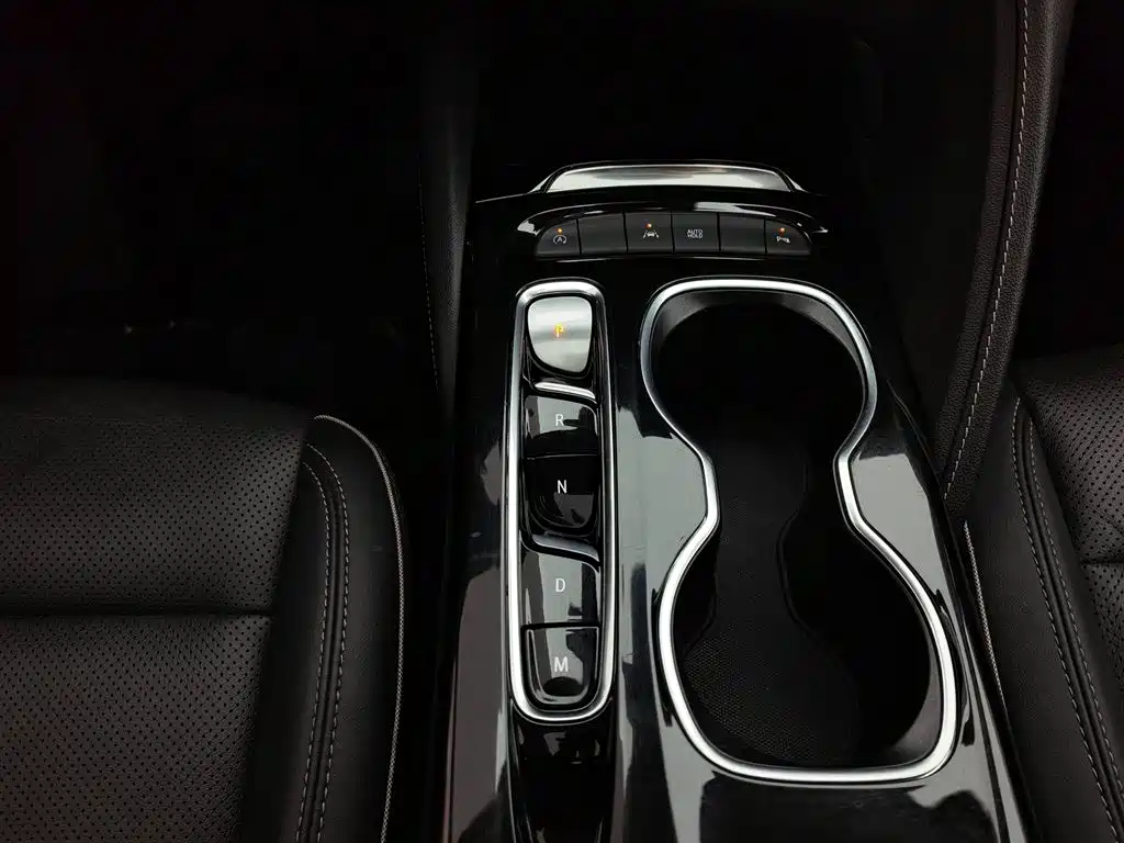Buick Envision Plus 2023 — фото 13