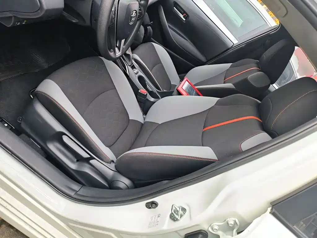Toyota Corolla 2023 — фото 11