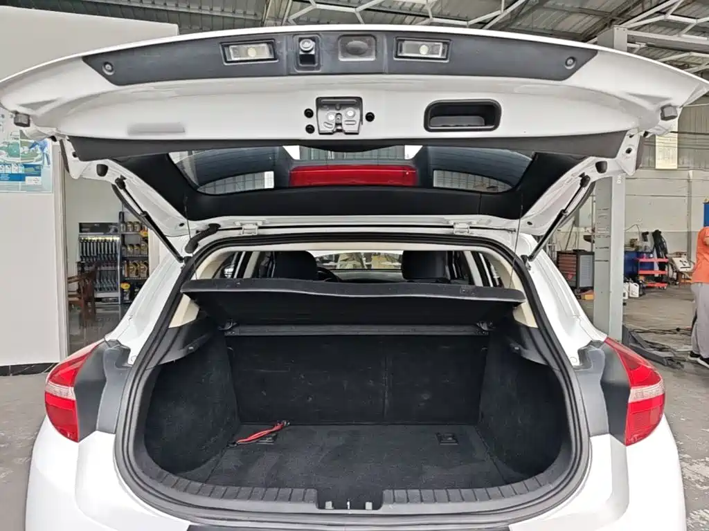 Geely Emgrand GS 2019 — фото 19