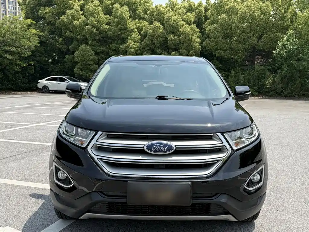Ford Edge 2018 — фото 21