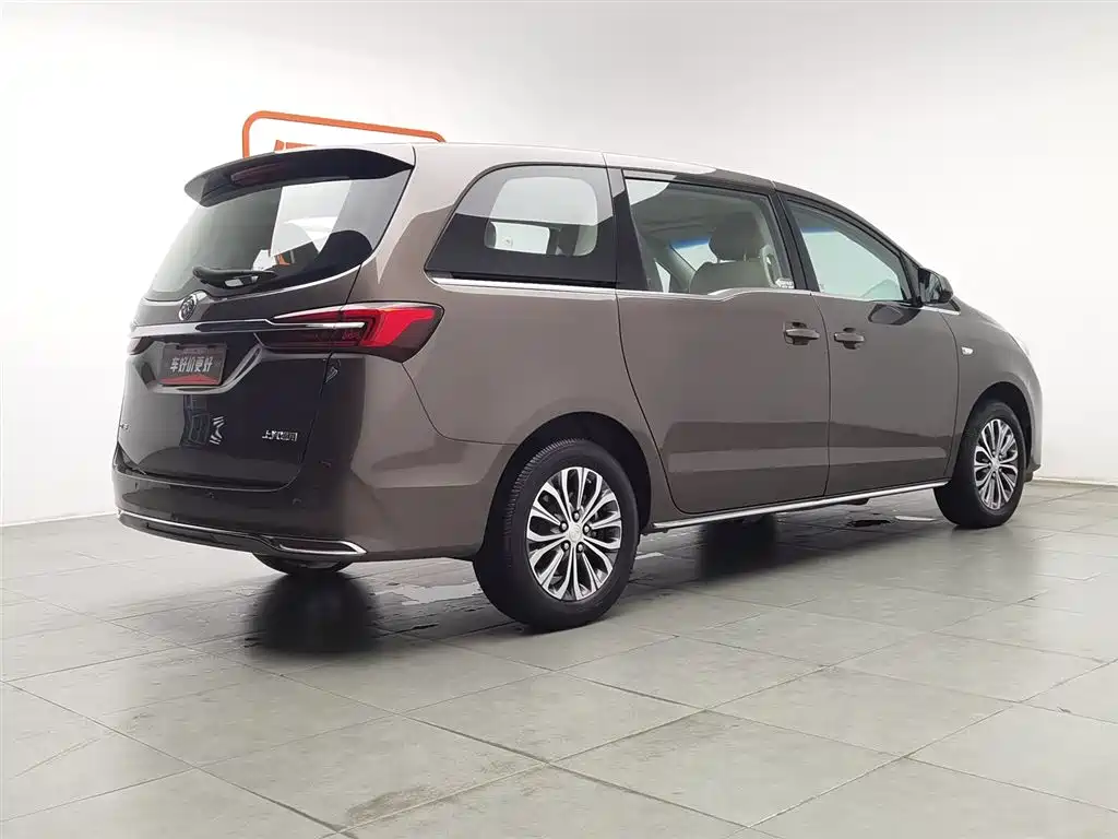 Buick GL8 2024