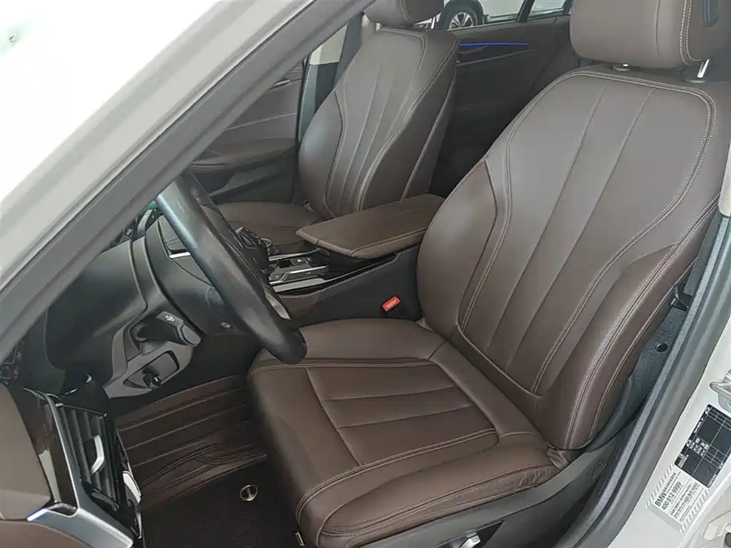 BMW 5 Series 2020 — фото 15